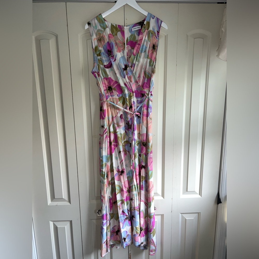 Floral Sleeveless Maxi Dress